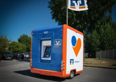 Mobiler barrierefreier Geldautomat - CashPoint Smart